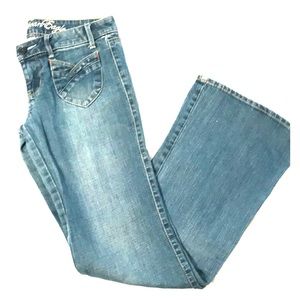 American eagle bell bottom jeans ✌🏼